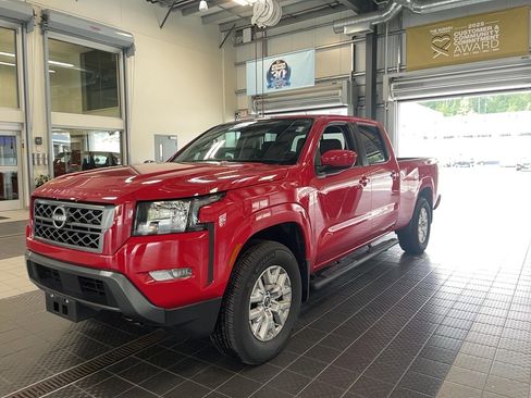 Used 2023 Nissan Frontier SV w/ Technology Package image 2