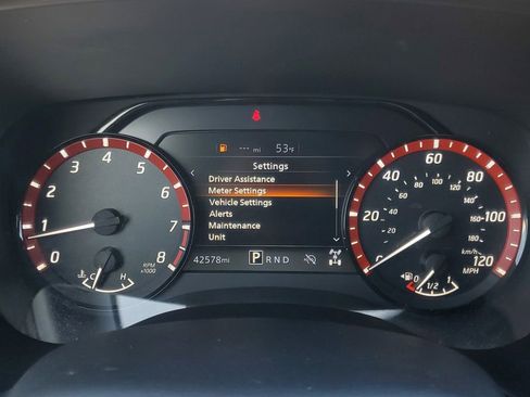 Used 2024 Nissan Frontier PRO-4X image 15