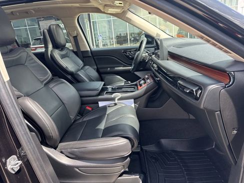 Used 2023 Lincoln Aviator Reserve w/ Equipment Group 201A AWD/4WD image 33