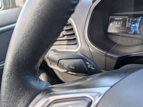 Used 2024 Ford Edge SEL image 20