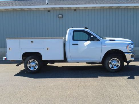 Used 2022 RAM 2500 Tradesman AWD/4WD image 3