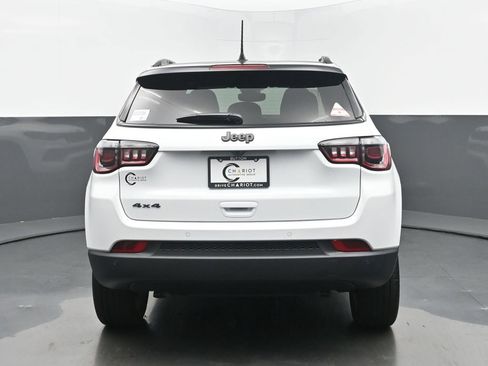 New 2026 Jeep Compass Limited image 5