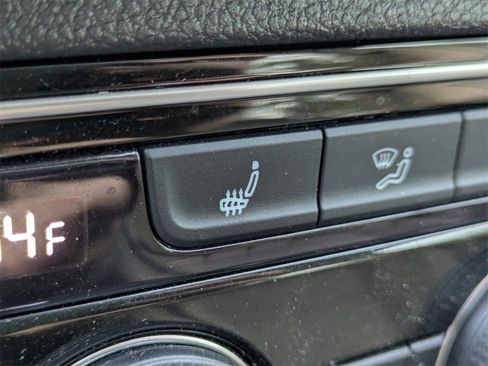 Used 2022 Volkswagen Atlas SE image 23