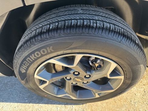 Used 2024 Chevrolet Trax LT image 9