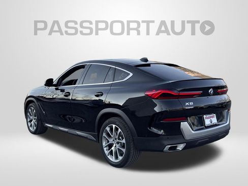 Used 2021 BMW X6 xDrive40i w/ Premium Package image 3