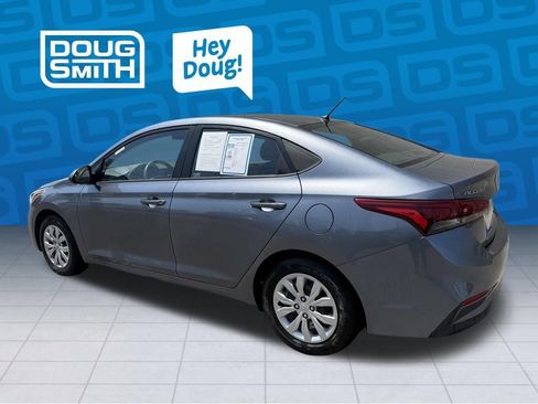 Used 2019 Hyundai Accent SE FWD image 3