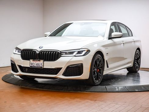 Certified 2023 BMW 530e w/ M Sport Package image 1