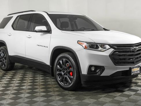 Used 2021 Chevrolet Traverse RS w/ LPO, Floor Liner Package image 11