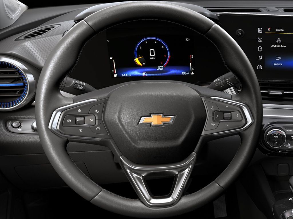 New 2026 Chevrolet Trax LT w/ LT Convenience Package FWD image 8