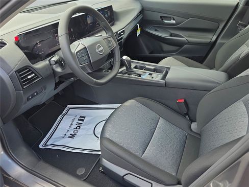 New 2026 Nissan Sentra SV w/ SV Convenience Package FWD image 23