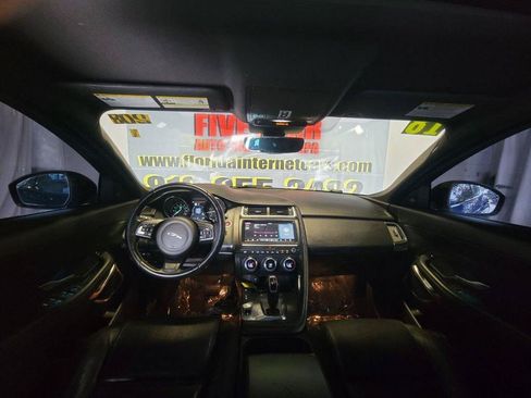 Used 2018 Jaguar E-PACE S AWD/4WD image 15