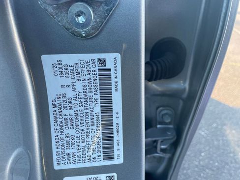 Used 2025 Honda Civic Sport image 29