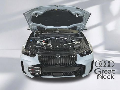 Used 2026 BMW X5 xDrive40i w/ M Sport Package AWD/4WD image 17