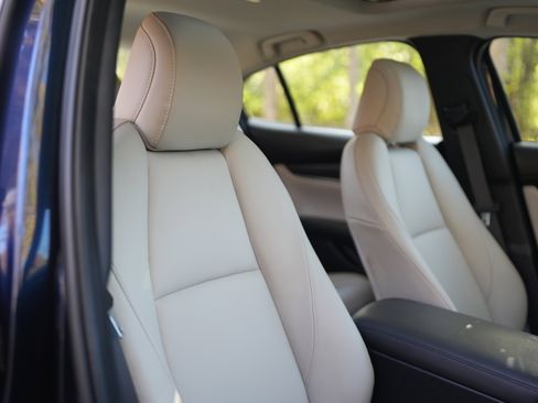 Used 2021 MAZDA MAZDA3 s image 23