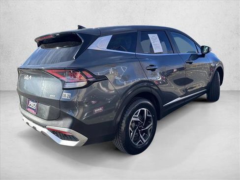 Used 2023 Kia Sportage LX image 5