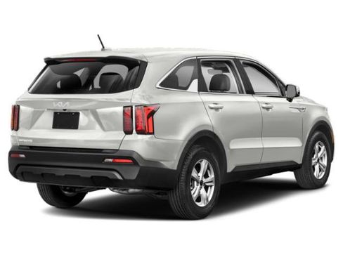 Used 2023 Kia Sorento LX FWD image 2