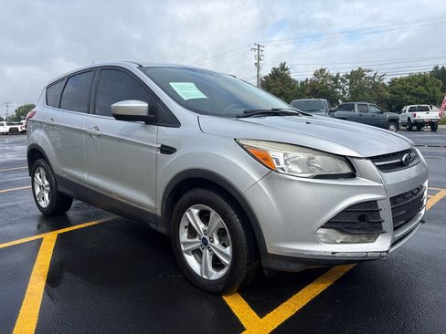 Used 2014 Ford Escape SE image 4