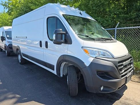 Used 2023 RAM ProMaster 3500 w/ Driver Convenience Group FWD image 5