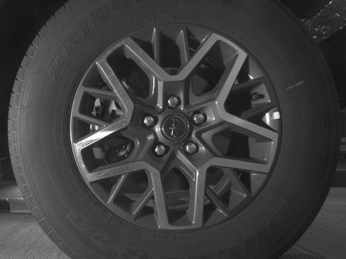 Used 2025 Jeep Wrangler Unlimited Sahara AWD/4WD image 13
