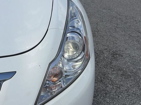 Used 2015 INFINITI Q40 w/ Moonroof Package RWD image 29