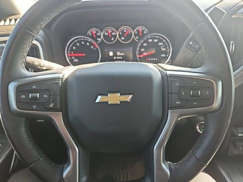 Used 2022 Chevrolet Silverado 1500 LTZ w/ LTZ Convenience Package II AWD/4WD image 17