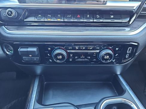 Used 2024 Chevrolet Silverado 1500 LTZ image 17