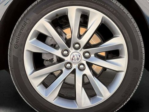 Used 2023 Buick Envision Avenir image 14