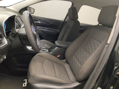 Used 2021 Chevrolet Equinox LT image 17