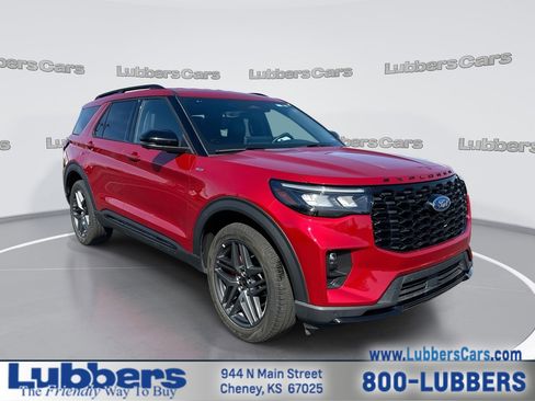 Used 2025 Ford Explorer ST-Line w/ ST-Line Street Pack image 1