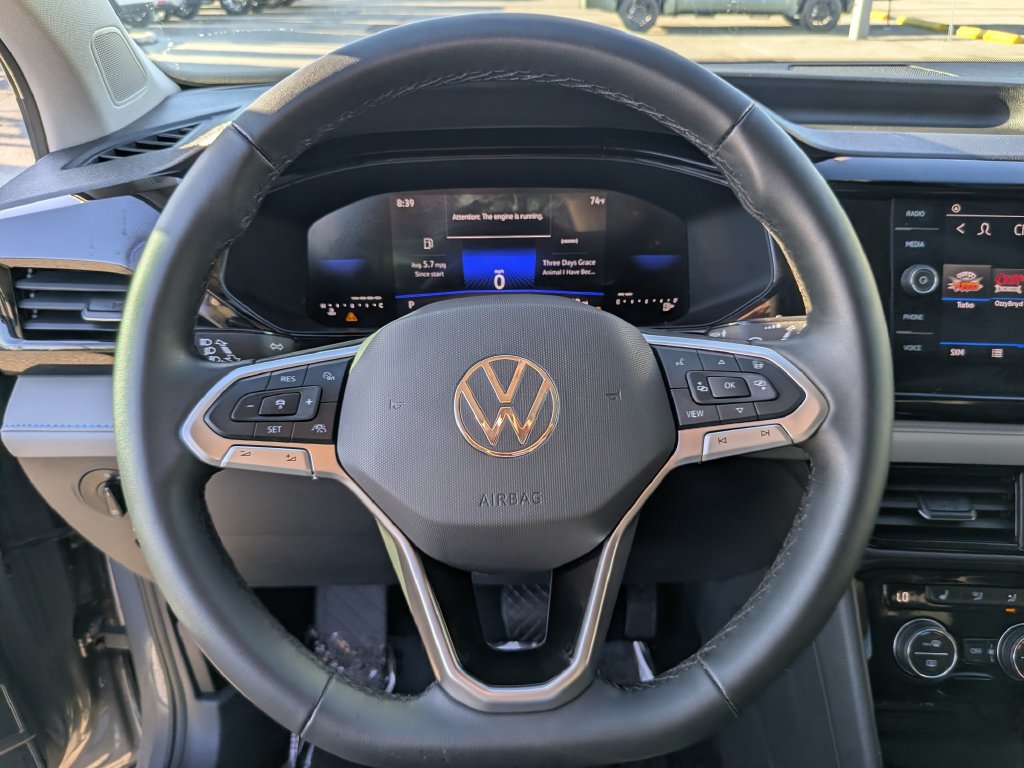 Certified 2024 Volkswagen Taos SE w/ Taos Adventure Package (SXB) FWD image 24