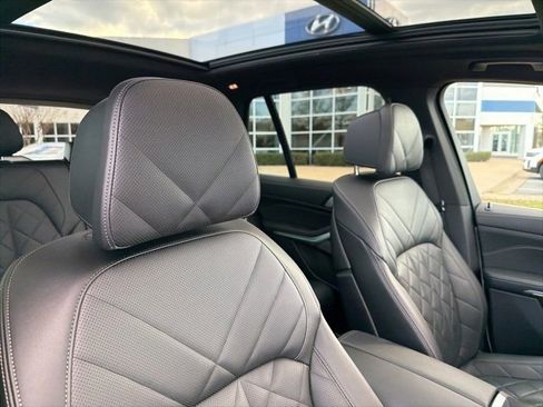 Used 2024 BMW X5 xDrive40i image 38