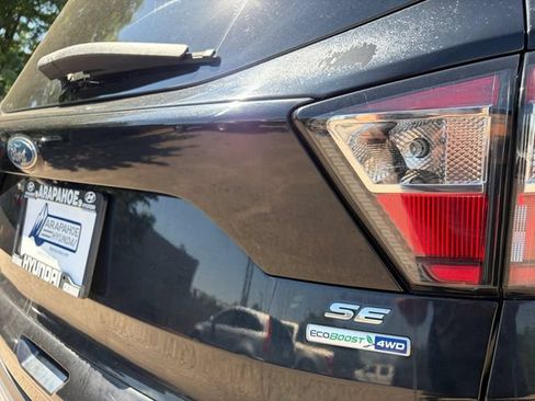Used 2017 Ford Escape SE AWD/4WD image 30