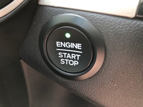 Used 2021 Ford Escape SE FWD image 30