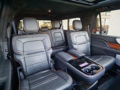 Used 2023 Lincoln Navigator L Black Label image 38