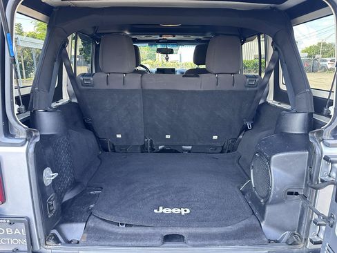 Used 2014 Jeep Wrangler Unlimited Sport w/ Quick Order Package 24S AWD/4WD image 29