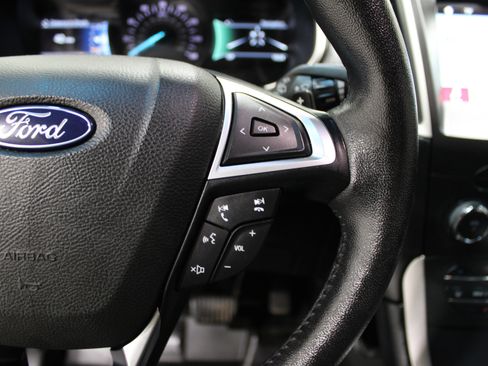 Used 2018 Ford Edge SEL w/ Equipment Group 201A image 12