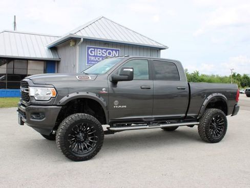 Used 2024 RAM 2500 Big Horn w/ Sport Appearance Package AWD/4WD image 5