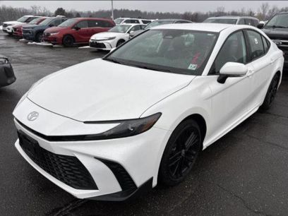 Used 2025 Toyota Camry SE
