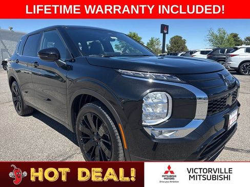 New 2026 Mitsubishi Outlander LE image 1