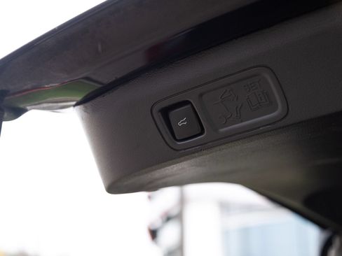 Used 2023 Ford Expedition Platinum AWD/4WD image 29