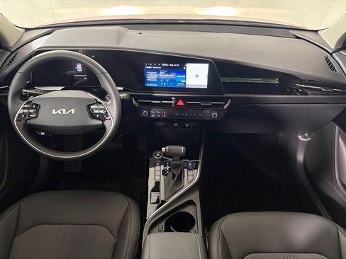 New 2026 Kia Niro EX FWD image 34