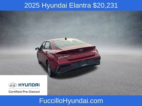 Certified 2025 Hyundai Elantra SE image 8
