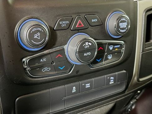 Used 2019 RAM 1500 Classic Warlock image 17
