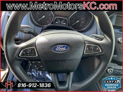 Used 2016 Ford Focus SE image 26