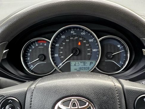 Used 2014 Toyota Corolla LE FWD image 24