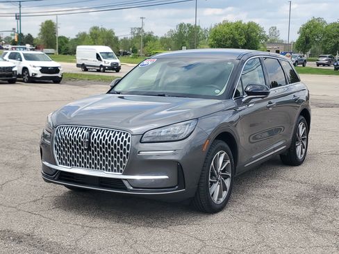 Certified 2024 Lincoln Corsair AWD w/ Equipment Group 101A image 3