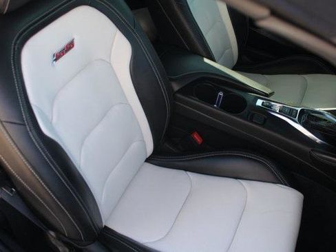 Used 2022 Chevrolet Camaro SS image 7