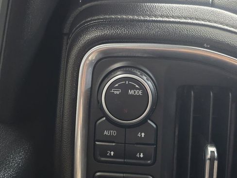 Used 2022 Chevrolet Silverado 2500 LT w/ Convenience Package AWD/4WD image 19