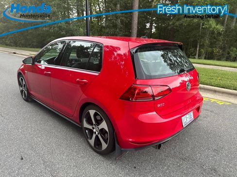 Used 2017 Volkswagen GTI SE FWD image 6