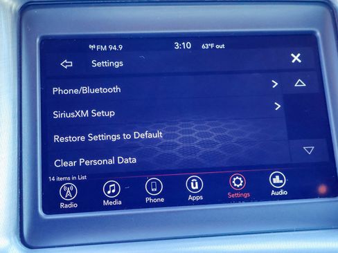 Used 2023 Dodge Challenger SXT image 5